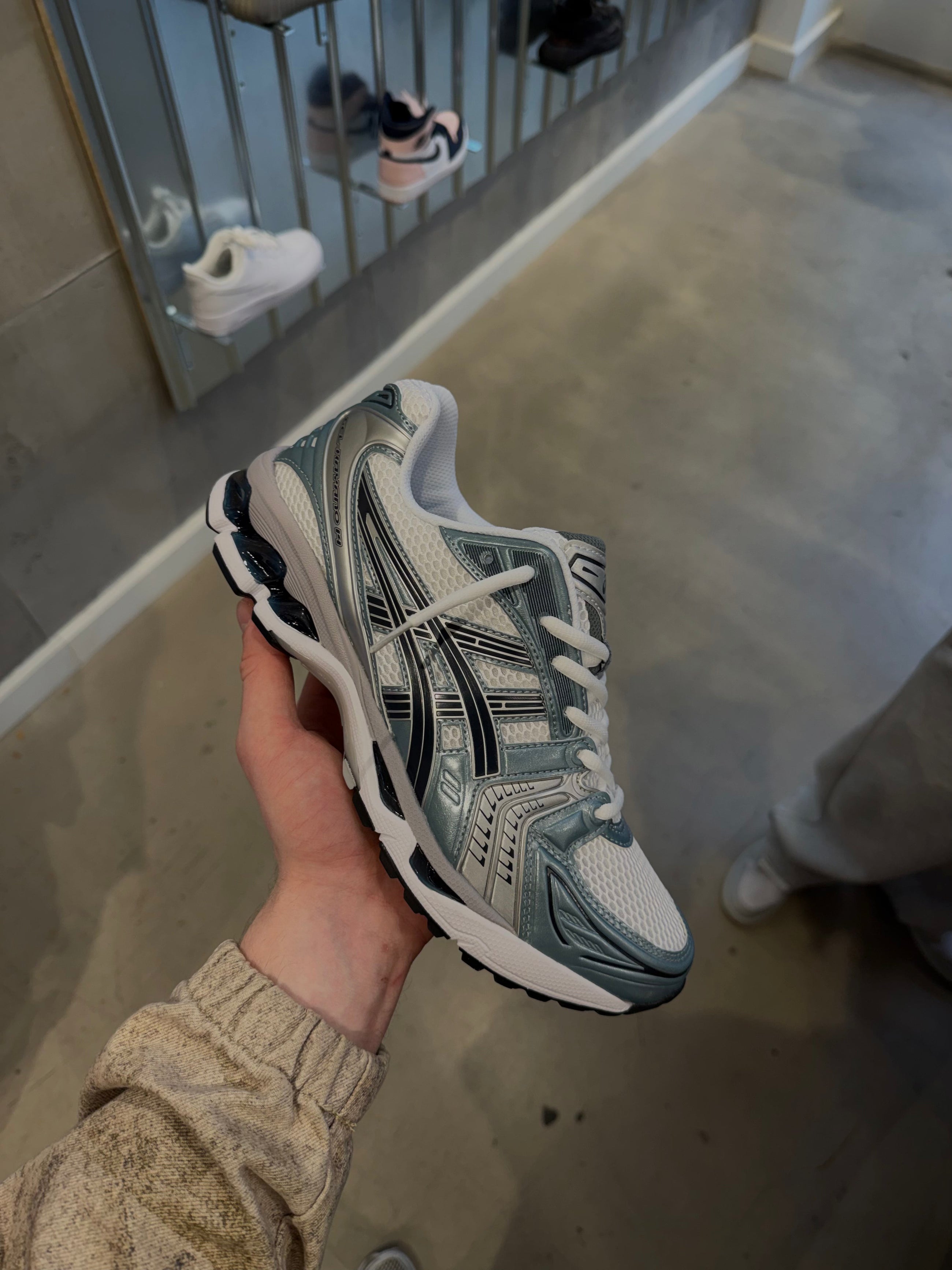KAYANO FJORD GREY ASICS
