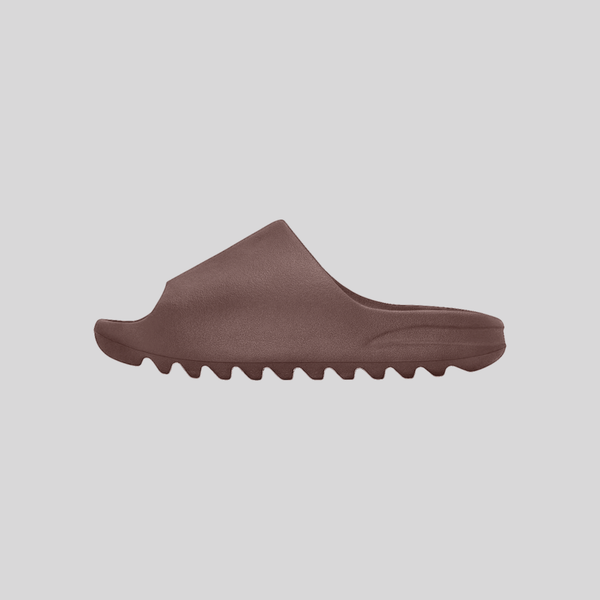 YEEZY SLIDE FUDGE YEEZY