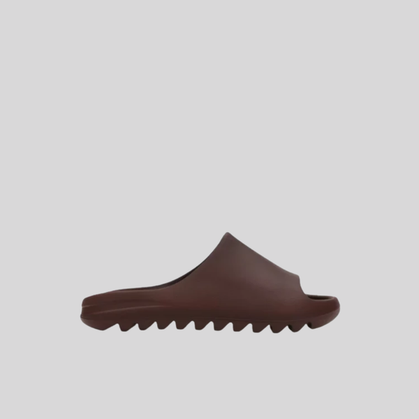 YEEZY SLIDE FUDGE YEEZY