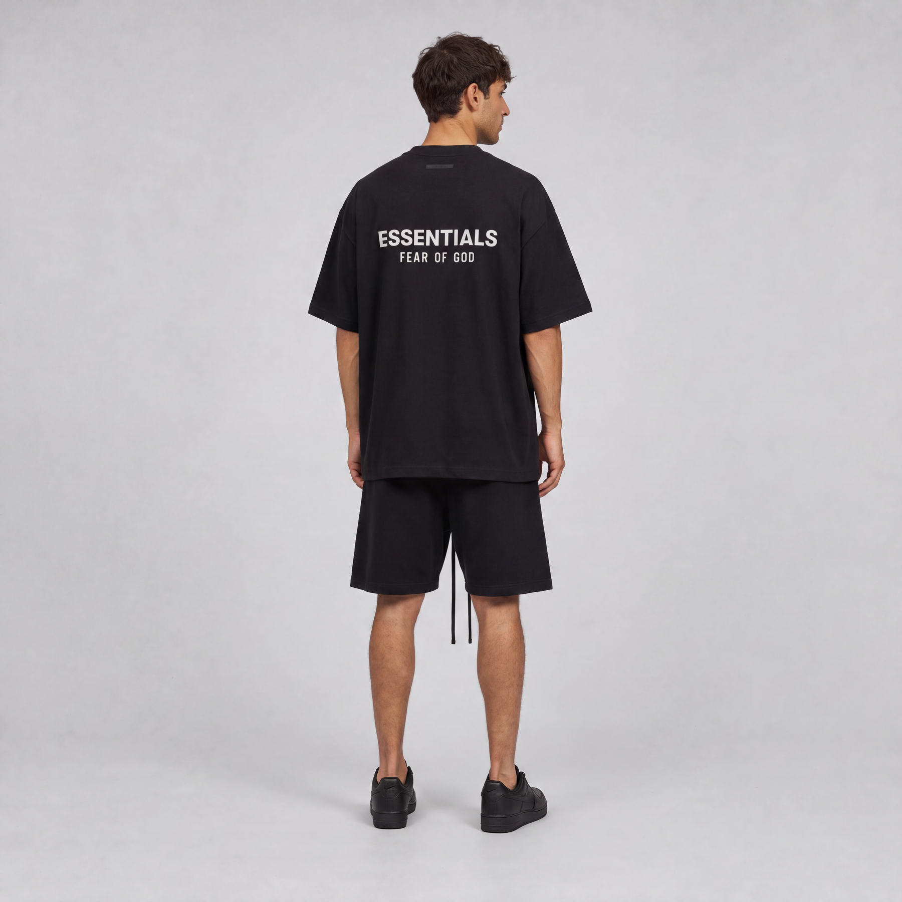 SUMMER SET BLACK WHITE ESSENTIALS