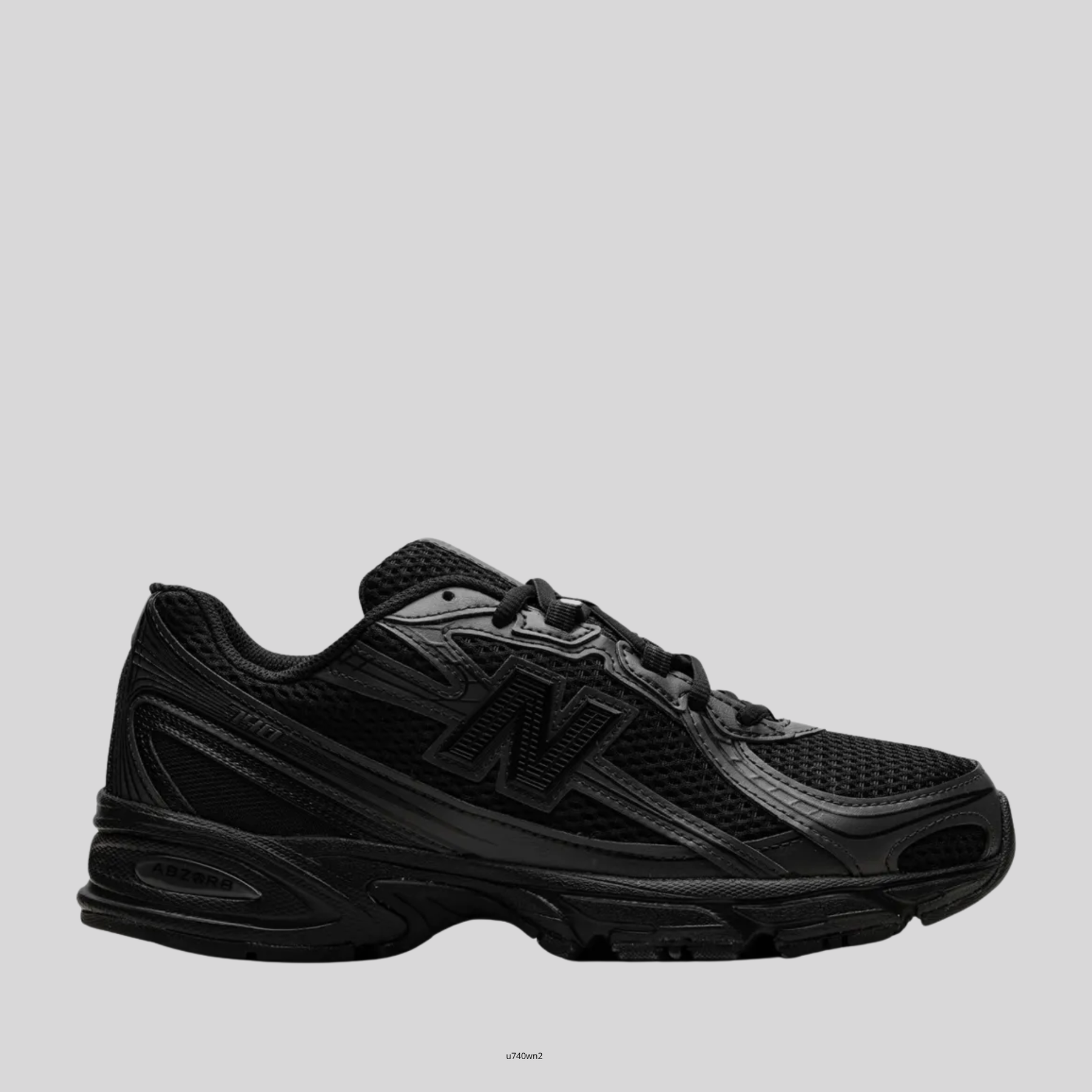740 V2 TRIPLE BLACK - Klaim