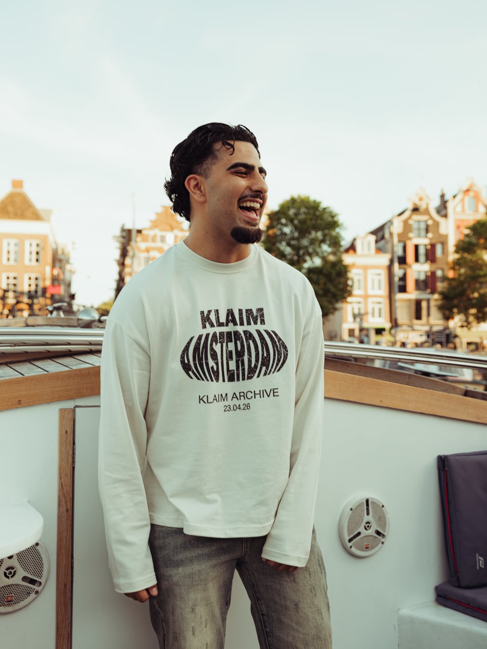 KLAIM Amsterdam outfit by the water